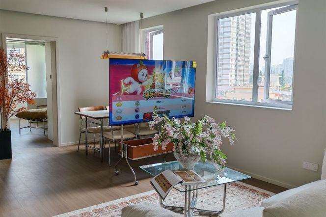 brand new 2Br wt cloakroom,floor heating@Wuding rd,Jiangsu rd