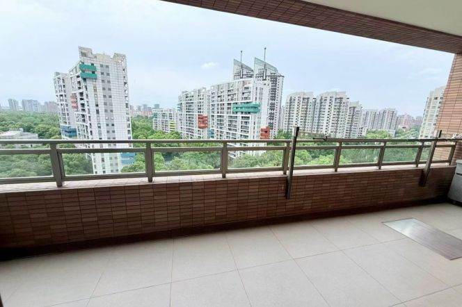 Century Park, 186 sqm, large 3-bers, L 2 Shanghai Science Station