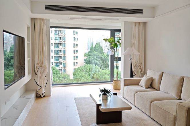 Spacious 2Br wt French Window,green view@Changsho Rd