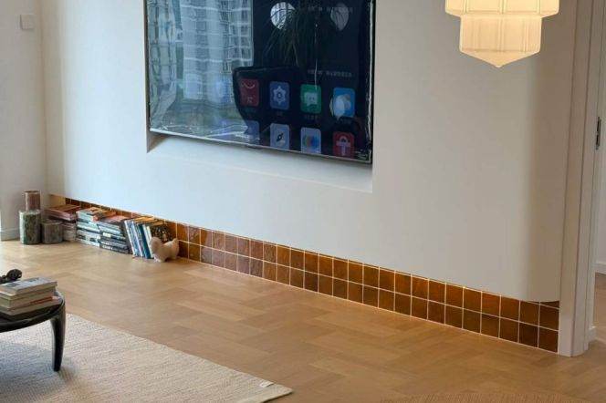 23k 2Br 2Bathr in La' Cite with Gym and swimming pool Nr Xujiahui line1/9/11