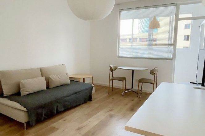 Valuable Highrise Spacious 1BR with Walk-in Closet 10.8K 