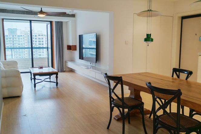 Wuding rd large 2Br wt balconyg,quality decoration,gym