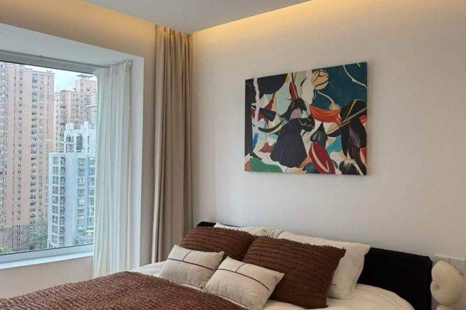 23k 2Br 2Bathr in La' Cite with Gym and swimming pool Nr Xujiahui line1/9/11