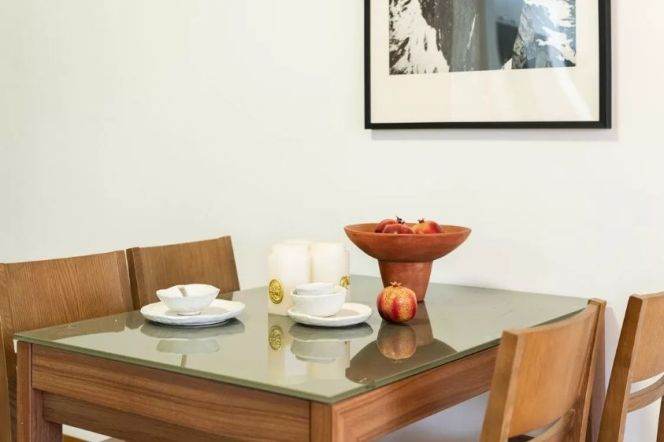 Bright 1Br fully furnished 