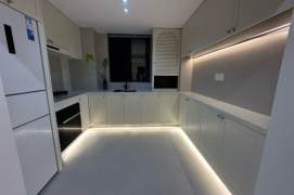 Changshou rd 115 sqm 2 br Apt &floor heating &oven 13.8K