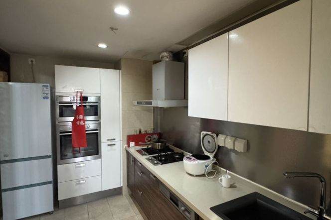 8 Park Avenue，First-time rental. Includes the swimming pool in the fitness center.L7-13 