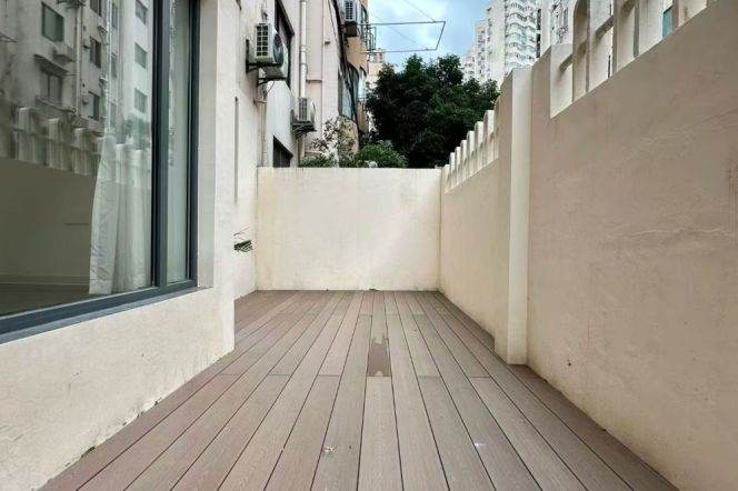 2 Brs with Yard, Floor heating/Central ac/Oven/Dish washer, 110 sqm @ Jingan temple L2&7