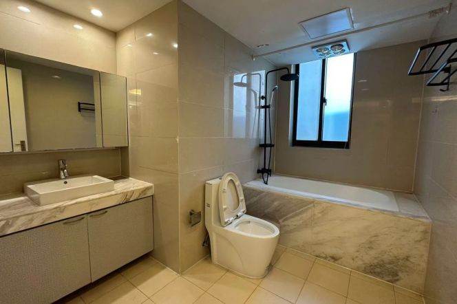 Decent 2br Apt close to Changping Road