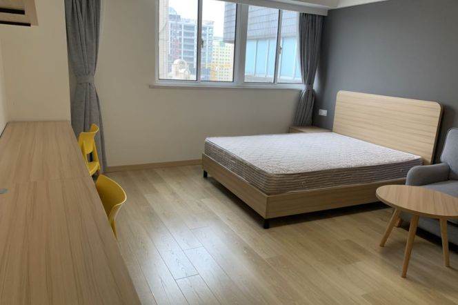 1Stuido near line 1/3/4 convenient to Shanghai Uni Yan'chang campus can long and short lease