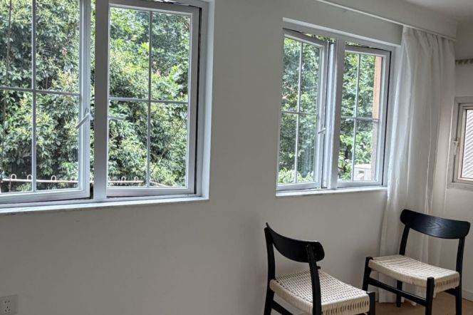 Yuyuan rd 1+1 br 95 sqm charming old Apt only 9.5K