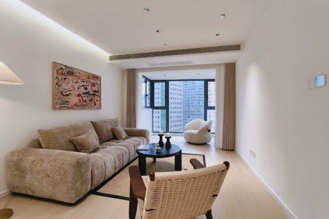   Fresh spacious 1br Nr yishan road M3/4/9