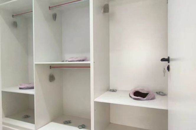 Cozy 1Br w. walk-in closet Huaihai M Rd