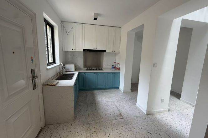 Spacious whole lane house 250sqm Nanjing(w) Rd 29.8k