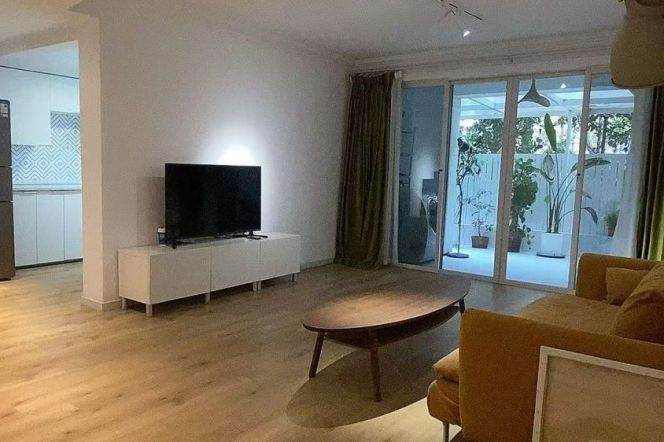 Spacious 2BR APT with yard Shanxi(s) Rd 15k