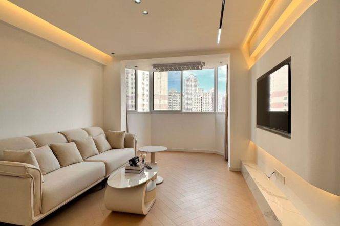 Modern 1 br near XinTianDi, 3 mins walking to L 9/13 MaDang Rd St.