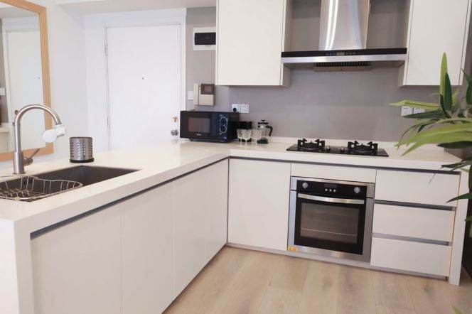 Ambassy Court Furnished 2+1 w. Heating/Balc