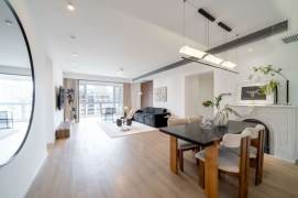   River View 3-Bedroom Apartment with Central Air & Full Kitchen Appliances