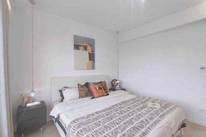 Brand new 1br Nr west yanan Rd M3/4