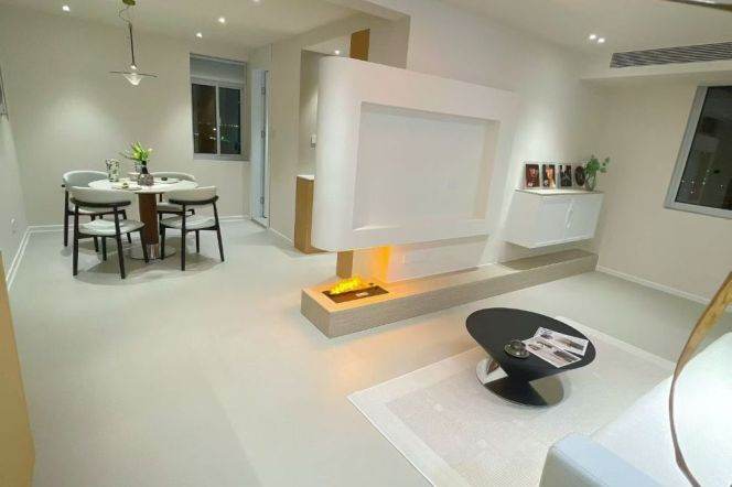 2 Brs, Floor heating/Central ac/Oven/Brand-new Dec, 110 sqm @ Hongqiao metro L3,4&10