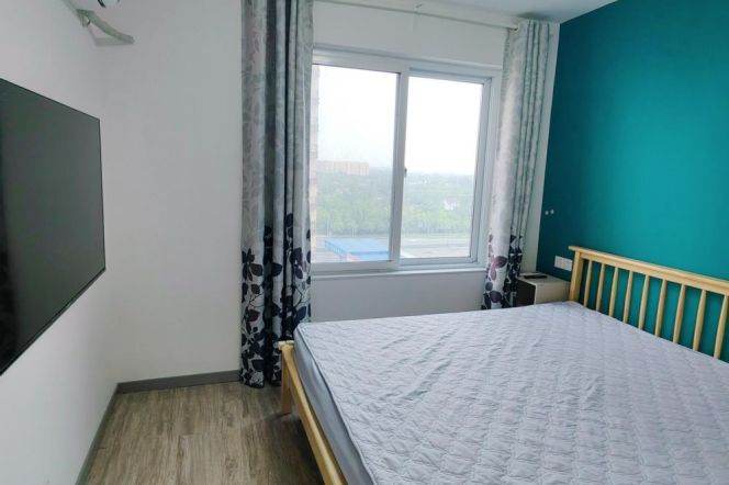 Good price 2 br near NYU shanghai, easy to Line 8 LingZhaoXinCun St.