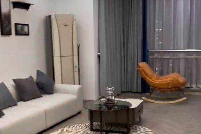 Modern decorated high rise 2 BRS with good view near Hailun rd station 