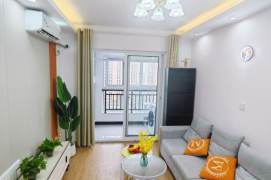 Cozy 1  br next metro stop of line 8 LingzhaoXinCun St. near NYU shanghai