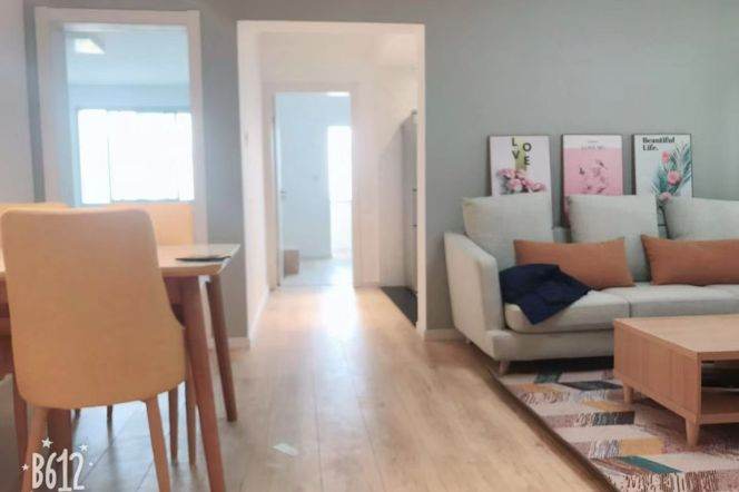 Elevator 2Brs/1Lr/1Bt apt nr Changping rd,M7