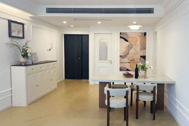 2 Brs with Brand-new Dec, Central ac, Dryer, 120 sqm @ Lujiabang metro L8&9
