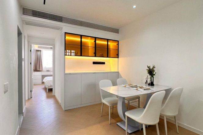 Modern 1 br near XinTianDi, 3 mins walking to L 9/13 MaDang Rd St.