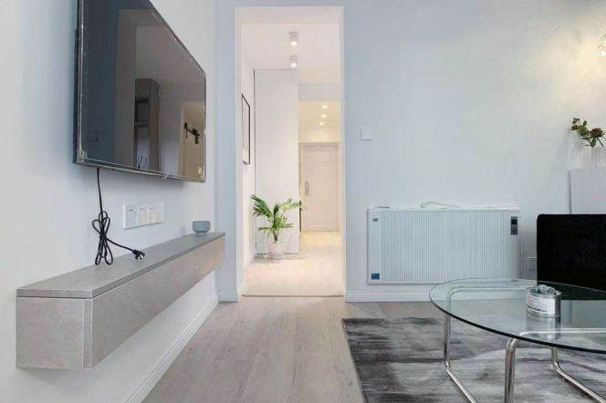jiangsu rd station one bedroom