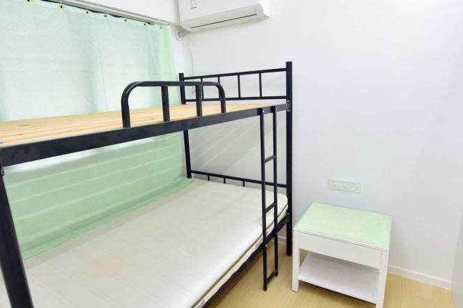 Valuable/Brandnew Xiangyang/Huaihai Rd 1+1BR with Elevator 9.8K 