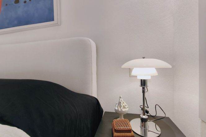 Modern 1br Nr caobao Rd M1/12