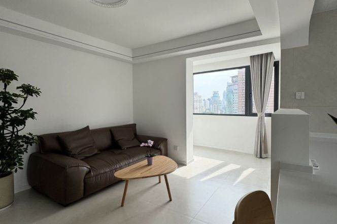 Fabulous 1Br +Elevator +Heating | Big windows | South Shanxi rd metro&Iapm | First rent