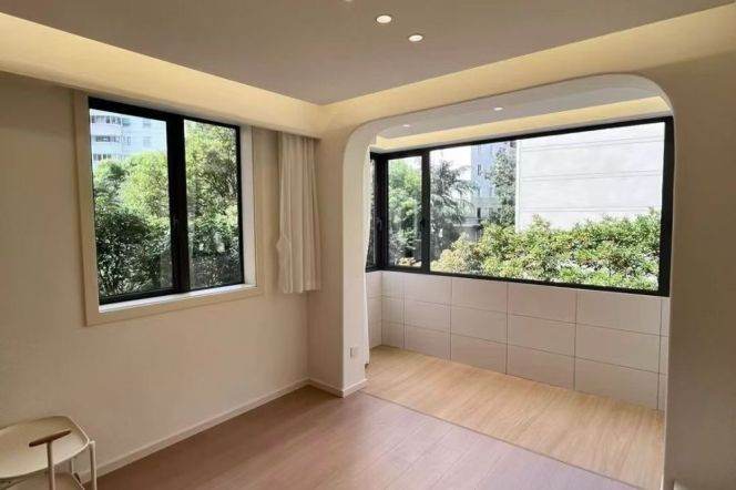 Dapu Bridge/Tianzifang well designed 1bedroom apt with floor heating; L9/12