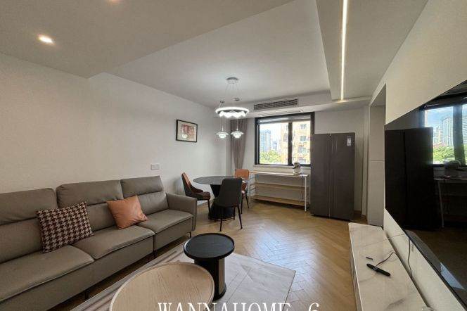 9.2K+ 1Bdr 1Bath+L2/3/4Zhongshan Park 0 Distance+Large Balcony+Large Storage+Floor Heating