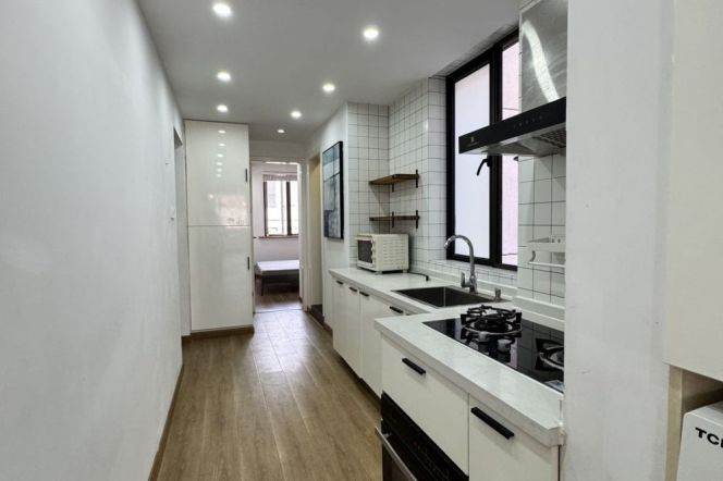 Modern&Spacious 1Br Apt | Jiaotong University Metro L10/11 | Only 7.8k