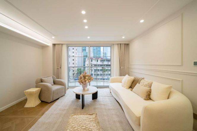 3BR/People's Square/L1,2,8,12/