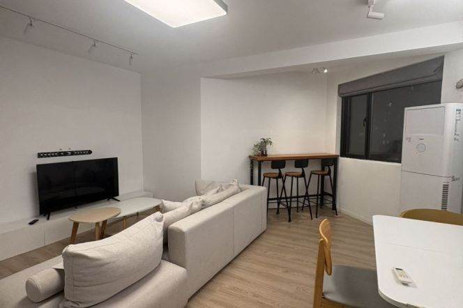 Elevator 2br@Line 7/9 Zhaojiabang Road St.,Line 4 Dong'an Road