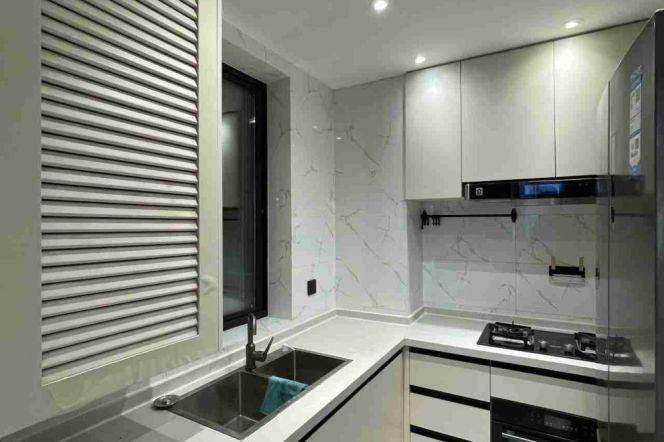 Large Covered Balcony+Really Bright&Spacious 2Bdrs 1Bath Apt+L10/11 Jiaotong Uni.+Stunning View