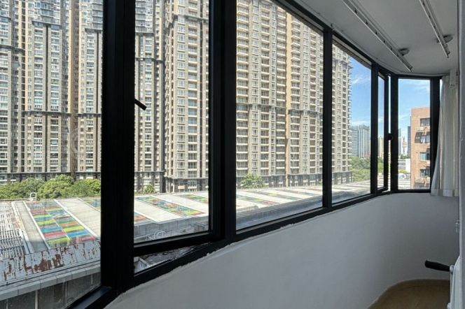 9.2K+ 1Bdr 1Bath+L2/3/4Zhongshan Park 0 Distance+Large Balcony+Large Storage+Floor Heating