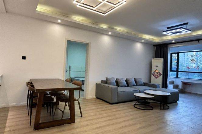 Modern 2Br 110Sqm + terrace @ Chang Ping rd L7, Simple & Beautiful 13.2K
