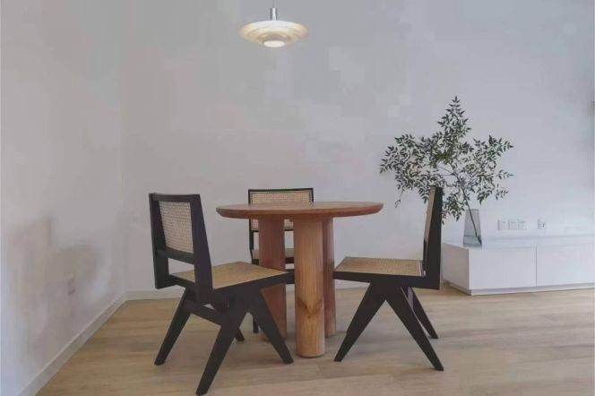 jiangsu rd station one bedroom