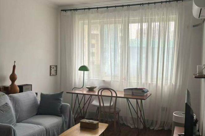 great value-1br with bookroom -elevator- oven- near Wukang Building-line 10/11 Jiaotong university 