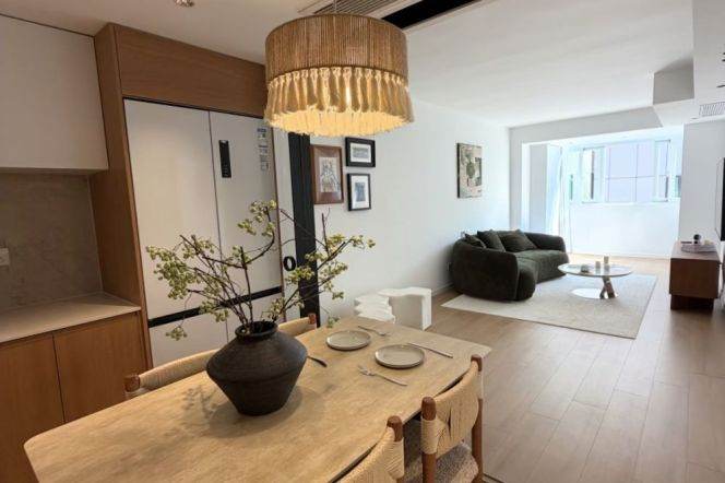 xinhua rd,Jiaotong Univ modern 1Br wt floor heating,lift