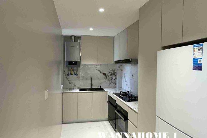 Spacious&Bright&Modern 1Bdr 1Bath+W Nanjing Rd CBD+Open Balcony+Great Compound