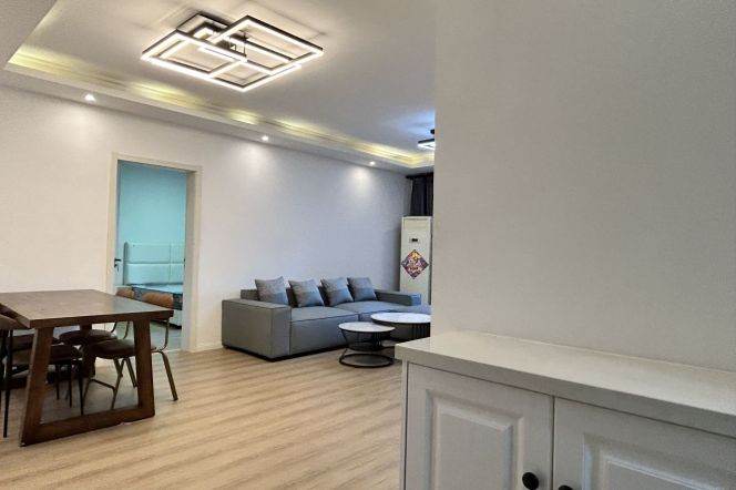 Modern 2Br 110Sqm + terrace @ Chang Ping rd L7, Simple & Beautiful 13.2K