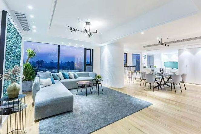    Top Floor Penthouse with Huge View Terrace in old xuhui 