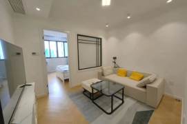 Cozy one bedroom elevator apt+central AC+Oven @Line11/13 Longde Rd