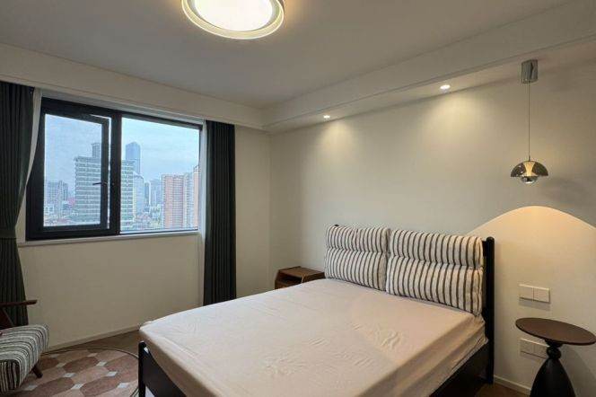 Changping rd high rise&bright 2Br wt Central AC
