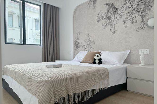 Jiangsu rd/charming 1br 2lr+open balcony/double south/big living room@L11/2